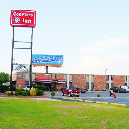 Courtesy Inn Del City Dış mekan fotoğraf