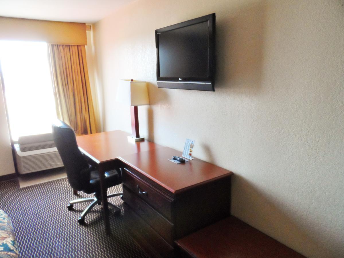 Courtesy Inn Del City Dış mekan fotoğraf